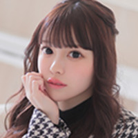  真白 かな