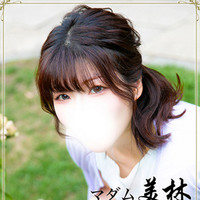 卯月　みみ