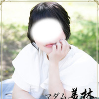 月城　なな