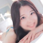 なつ『透明感抜群の美女』